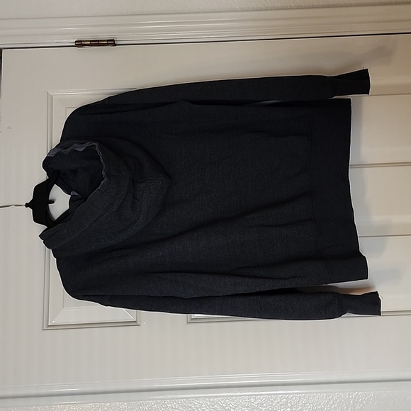 Women's est surf Co Aruba hooded sweatershirt with 1/4 zipper. - Picture 2 of 6